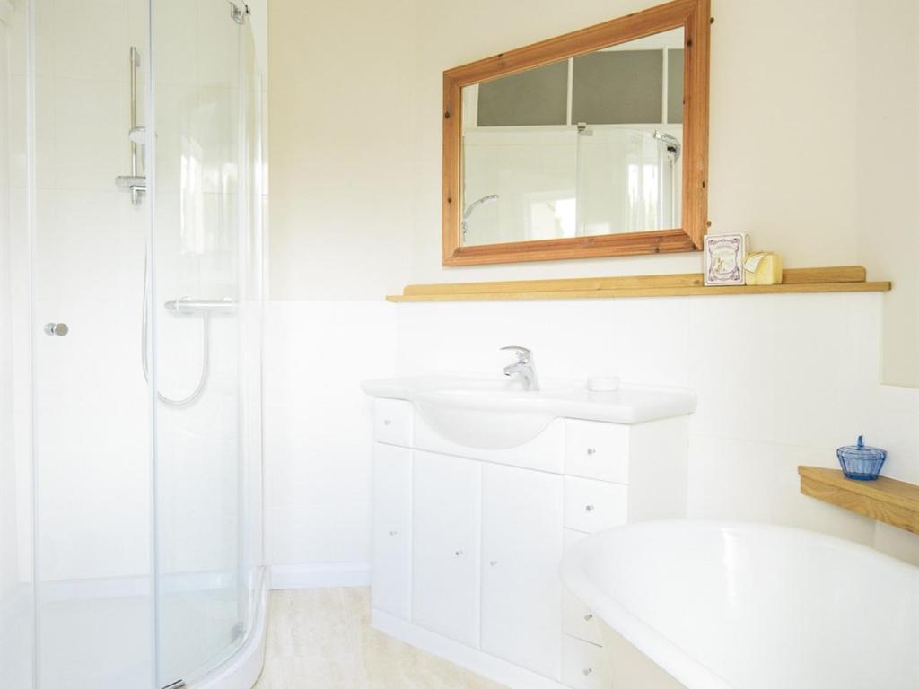 Percy Place Bath Room photo